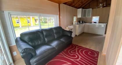 Lake Front Sandbanks Family Camp -10mins to Outlet Beach & Provincial Park