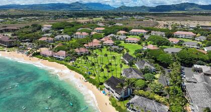 Newly remodeled with AC, gorgeous ground floor condo 87, 3 min walk to beach