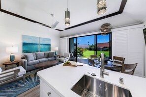 Smart TV - Newly remodeled with AC, gorgeous ground floor condo 87, 3 min walk to beach (Koloa)