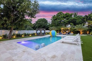 Pool - Villa Caicos | Outdoor Kitchen | Fire Pit | Pool (Hollywood)