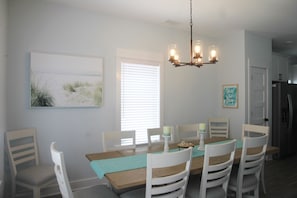 Dining - "Seas the Day", located in the heart of beautiful Corolla, Outer Banks of NC (Corolla)