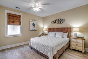 2 chambres, fer et planche à repasser, Wi-Fi gratuit, draps fournis