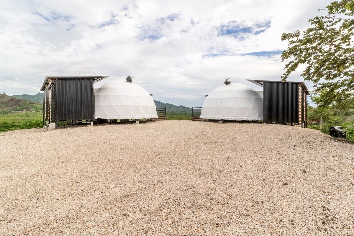 Bungalow | Property grounds