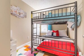 3 bedrooms, iron/ironing board, free WiFi, bed sheets - Vibrant and Comfy Home in Annapolis (Annapolis)