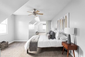 3 dormitoris, escriptori, planxa i posts de planxar i wifi 