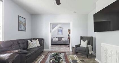 Modern 3BR | Amazing Location | Highly Walkable