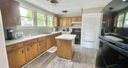 Perfect for the Family - Greenwood Charmer