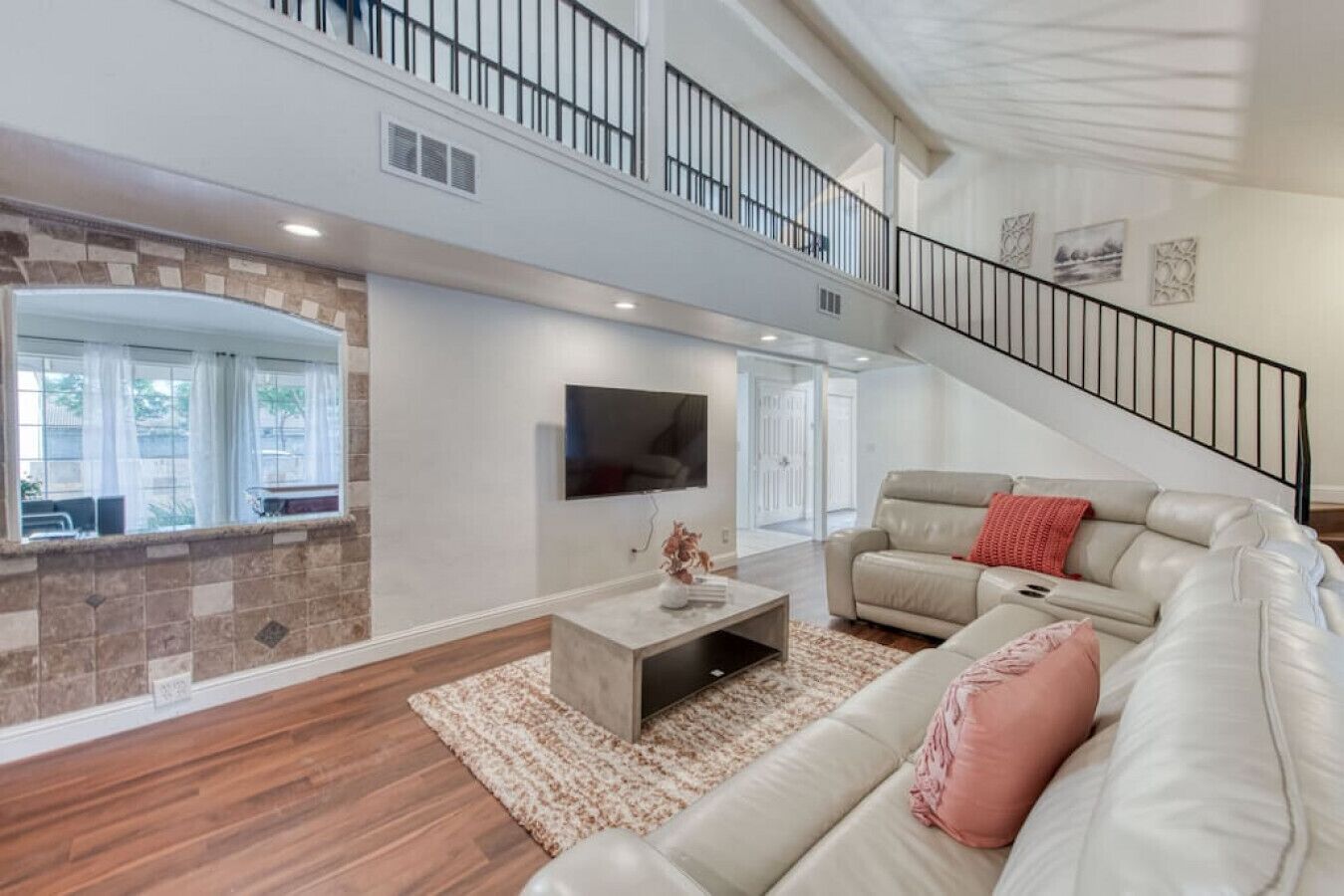 Spacious Fig Garden 4BR 2BA Home with Pool