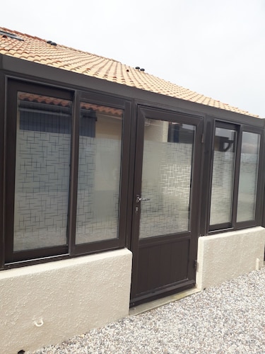 Pavillon Pour 4 Personnes au Bord de L'eau