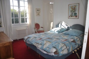 5 Schlafzimmer, Bügeleisen/Bügelbrett, Reisekinderbett, kostenloses WLAN
