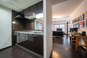 Design Apartment | Private kitchen | Fridge, microwave, stovetop, toaster - FANCY2 (Sapporo)