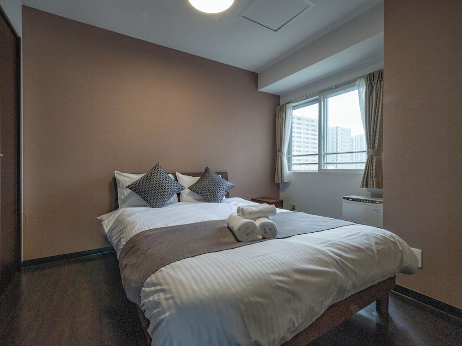 Design Apartment | 2 bilik tidur, meja, seterika/papan seterika, Wi-fi percuma