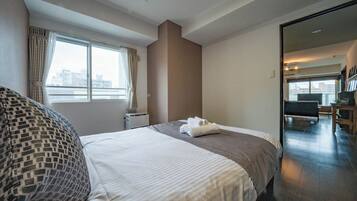 Design Apartment | 2 bedrooms, desk, iron/ironing board, free WiFi