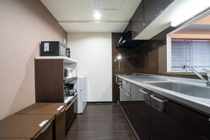 Design Apartment | Private kitchen | Fridge, microwave, stovetop, toaster - FANCY2 (Sapporo)