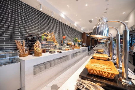 Desayuno buffet incluido todos los días