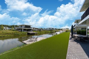 Outdoor dining - Villa in Zeewolde with Garden (Zeewolde)