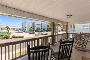 Property grounds - Quaint 6br,Beach View,Pool,Sm Dogs,P138 (North Myrtle Beach)