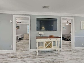 6 chambres, fer et planche Ă repasser, Wi-Fi, draps fournis