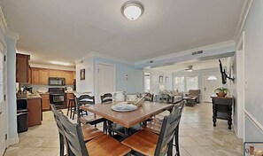 Dining - Quaint 3br,Beach View,Pool,Sm Dogs,PI1 (North Myrtle Beach)