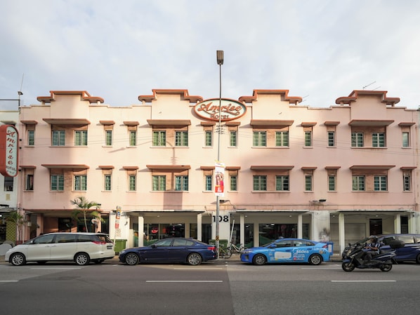 Façana frontal de l'allotjament