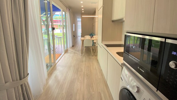 Suite | Private kitchen | Electric kettle - Shipping Container Hotel Haw Par Villa (Singapore)