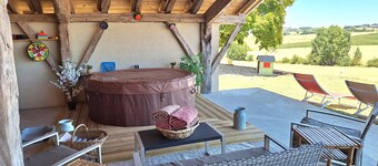 Maison de Campagne Rénovée Dans un Cadre Naturel et Tranquille
