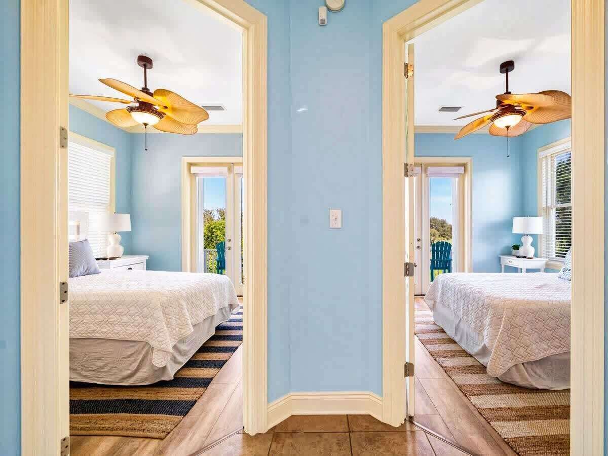 2 bedrooms, desk, iron/ironing board, travel crib