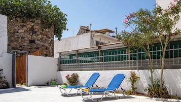 House | Property grounds