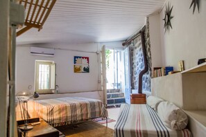 3 bedrooms, iron/ironing board, travel crib, WiFi