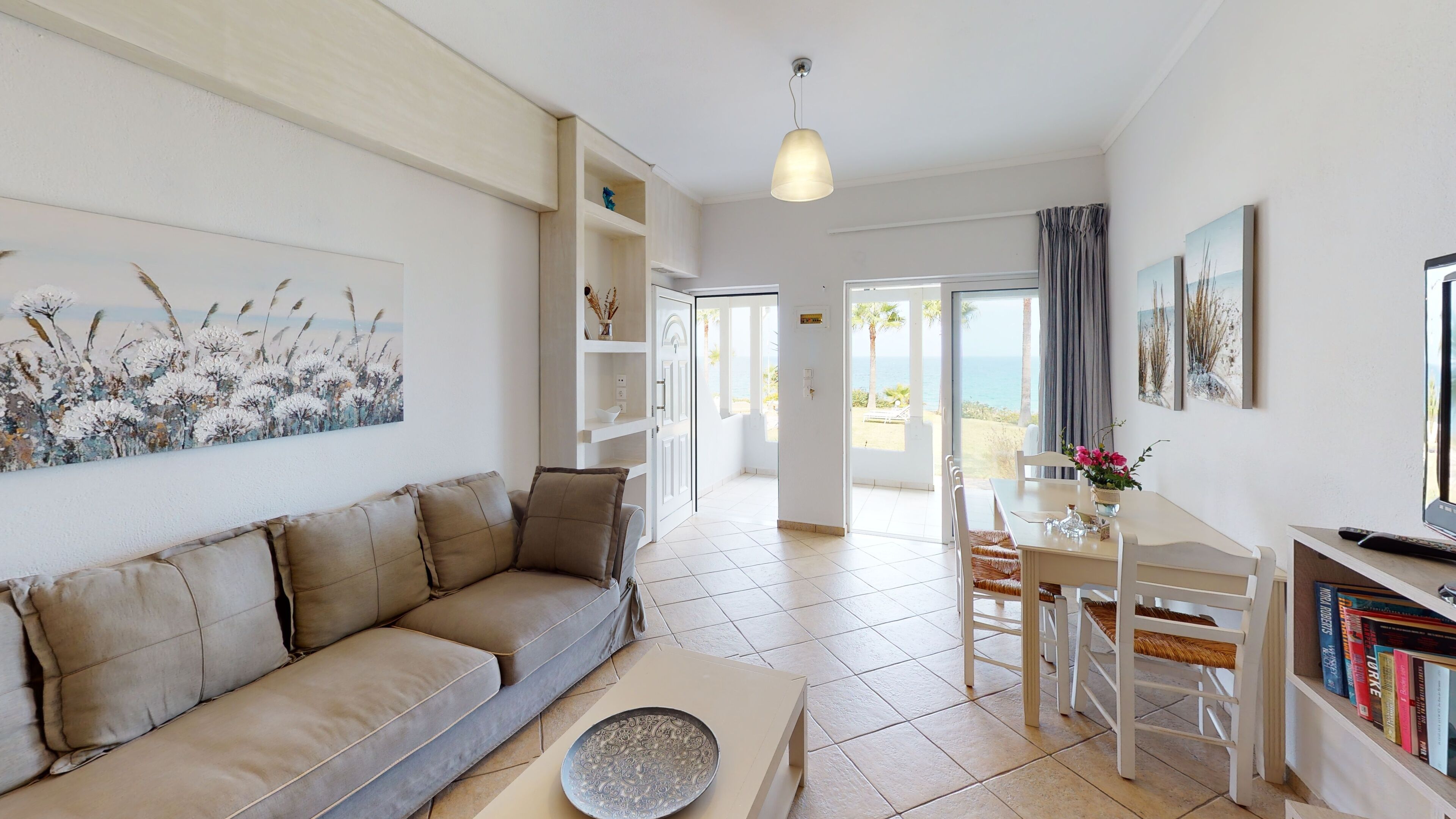 Aneria Suite 7 | Free WiFi