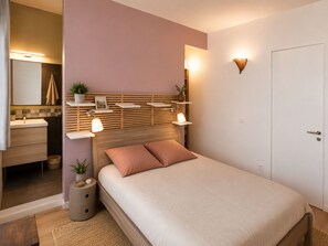 3 slaapkamers, een bureau, een strijkplank/strijkijzer, gratis wifi