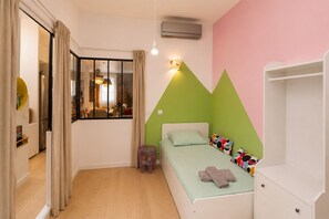 3 slaapkamers, een bureau, een strijkplank/strijkijzer, gratis wifi