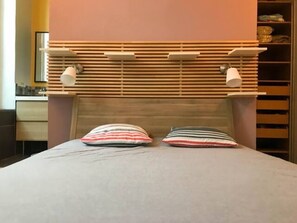 3 dormitorios, escritorio, tabla de planchar con plancha y wifi gratis