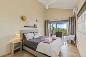 4 bedrooms, in-room safe, iron/ironing board, travel crib
