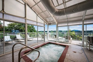 Interior - Whispering Pines Relaxing Condo Retreat Awaits (Pigeon Forge)