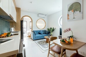 Blackout drapes, soundproofing, iron/ironing board, free WiFi