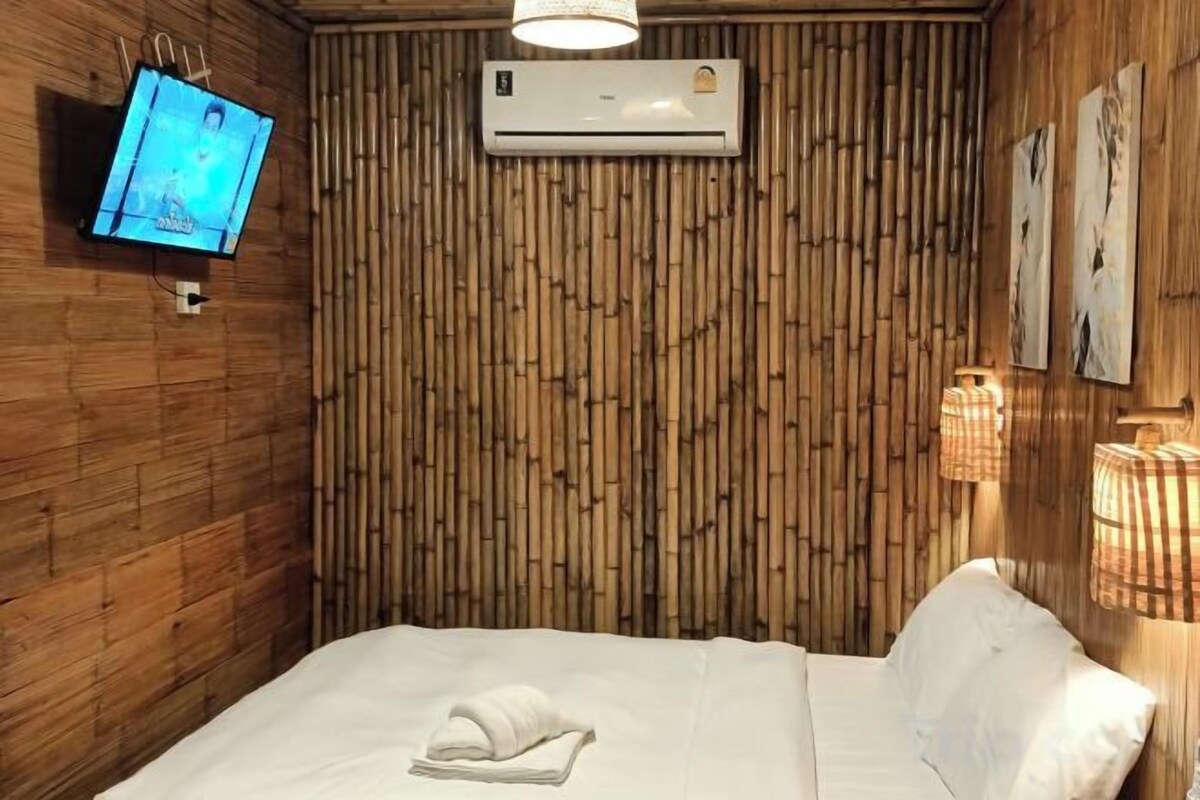 Down duvets, Select Comfort beds, blackout curtains, free WiFi