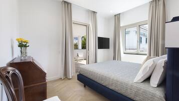 5 camere, una cassaforte in camera, ferro/asse da stiro