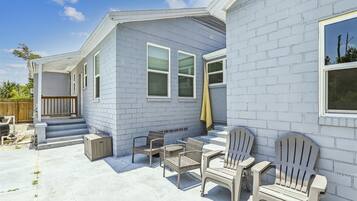 House, 3 Bedrooms | Terrace/patio