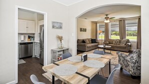 Rumah, 3 kamar tidur | Tempat makan