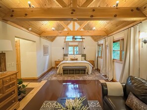 3 chambres, fer et planche à repasser, lit parapluie, Wi-Fi