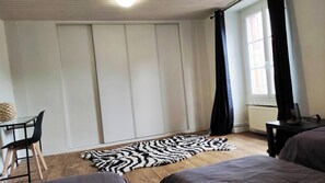 3 bedrooms, desk, travel cot, free WiFi - Cap Nature - Maison Confort/relaxation 3 Chambres (Champniers-et-Reilhac)