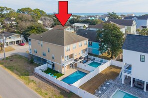 Exterior - 5 BR Beach House in Surfside Beach with Private Pool! Yinz at the Beach (Surfside Beach)