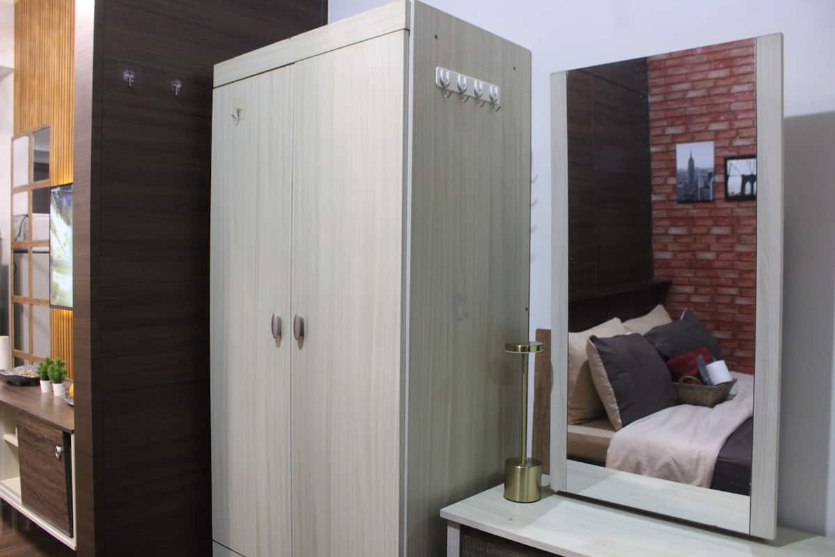 City Condo, Balcony, City View