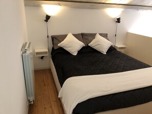 1 chambre, coffres-forts dans les chambres, fer et planche Ă repasser