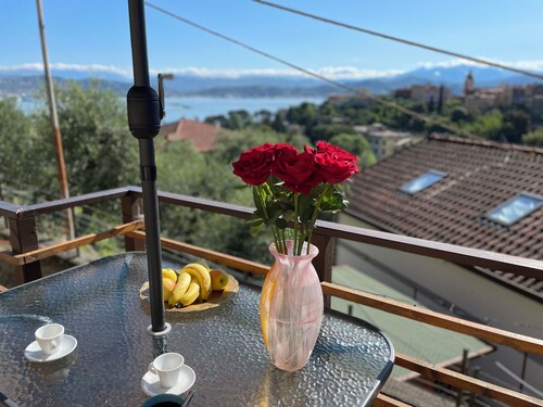 Vacation House With Sea View in the Cinque Terre 200 m from the sea. Alba Marina