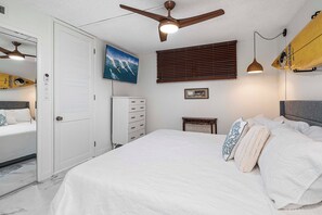 1 bedroom, iron/ironing board, free WiFi, bed sheets - Kona Alii#401 Beautiful 4th Flr corner condo w/ Elevators,INCREDIBLE LOCATION (Kailua Kona)