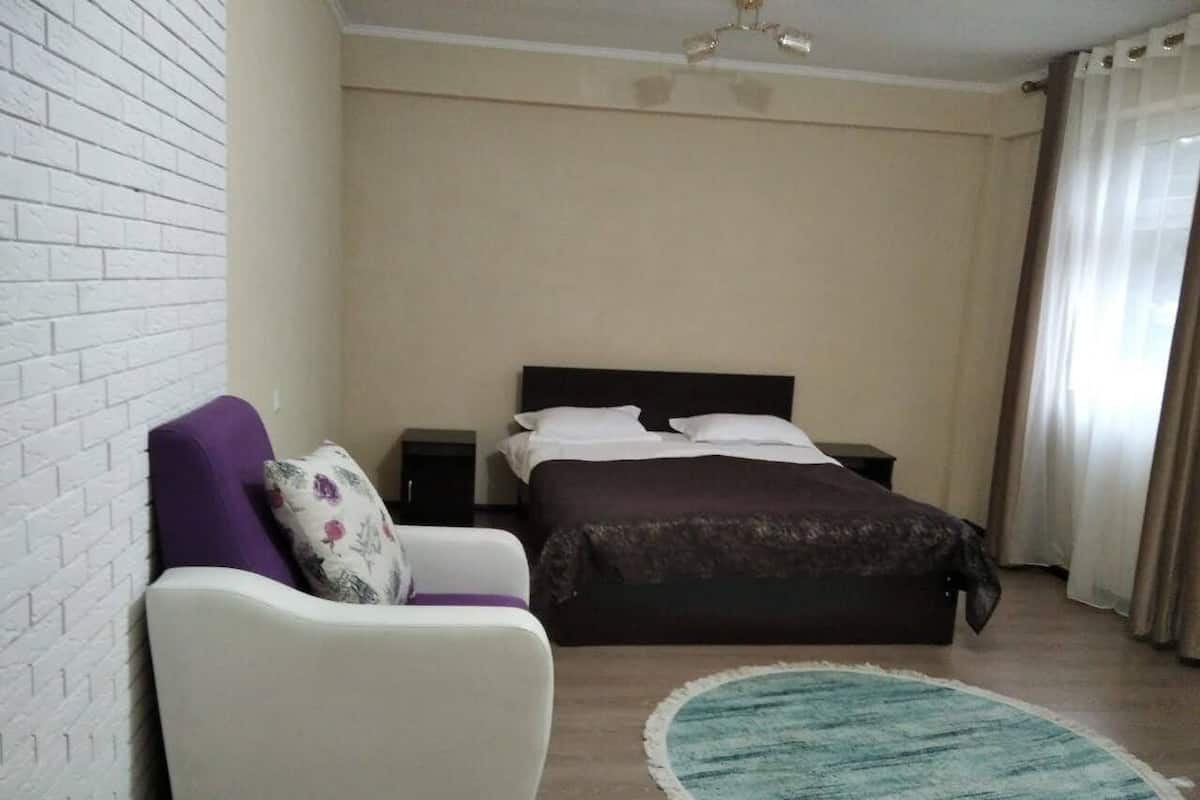 Iron/ironing board, free WiFi