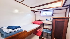 Habitación básica con 1 cama matrimonial o 2 individuales