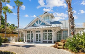 Exterior - "Welcome to Sea La Vie" close to beach and shops/restaurants at Rosemary (Rosemary Beach)